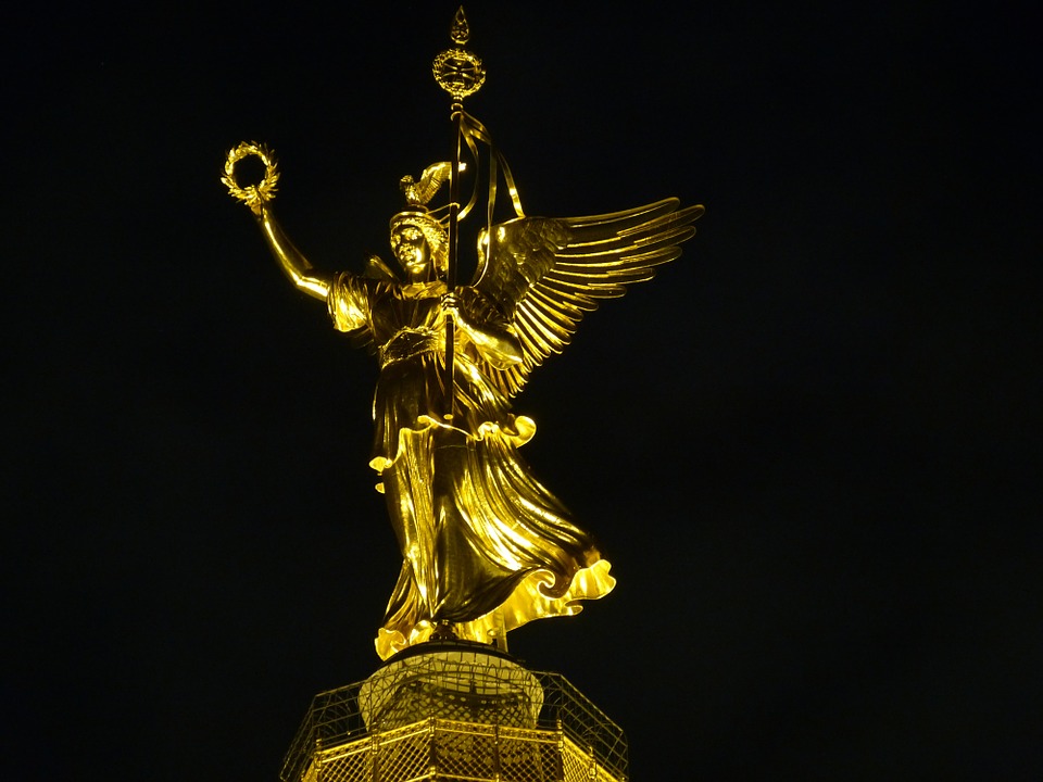 Celestial Purity and Carnality in Wim Wenders’ “Wings of&nbsp;Desire”